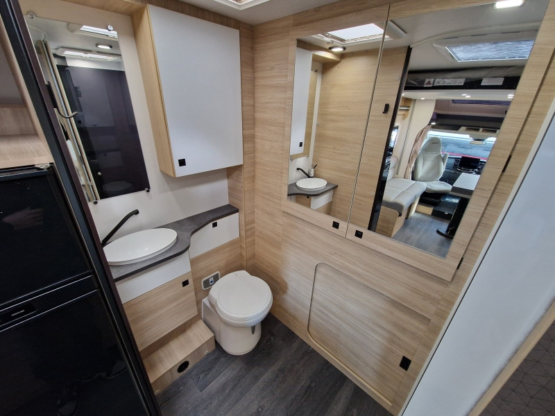 Chausson 640 First Line Ford - Polointegrovaný obytný vůz: obrázek 5 Chausson 640 First Line Ford - Polointegrovaný obytný vůz: obrázek 5