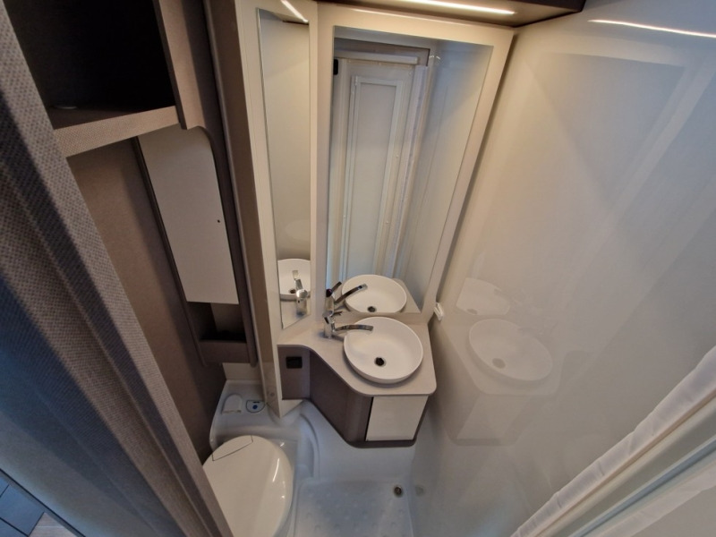 Etrusco T 6.9 SB - Polointegrovaný obytný vůz: obrázek 2 Etrusco T 6.9 SB - Polointegrovaný obytný vůz: obrázek 2