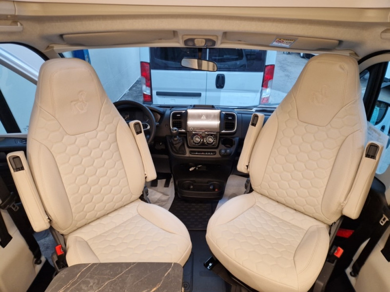 Etrusco T 7400 SBC - Polointegrovaný obytný vůz: obrázek 5 Etrusco T 7400 SBC - Polointegrovaný obytný vůz: obrázek 5