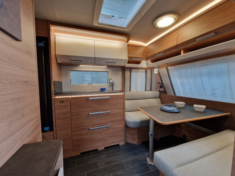 Tabbert Da Vinci 495 HE 2,3 - Karavan: obrázek 4 Tabbert Da Vinci 495 HE 2,3 - Karavan: obrázek 4