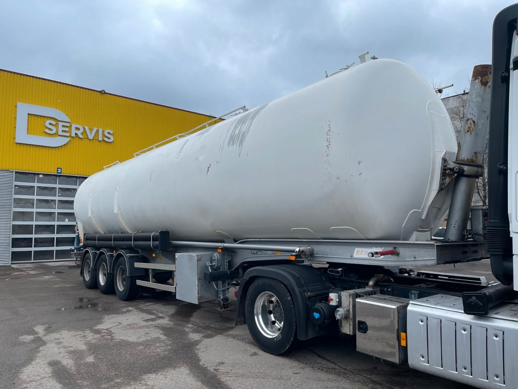 Benalu SILO 60 - Silo cisterna: obrázek 3 Benalu SILO 60 - Silo cisterna: obrázek 3