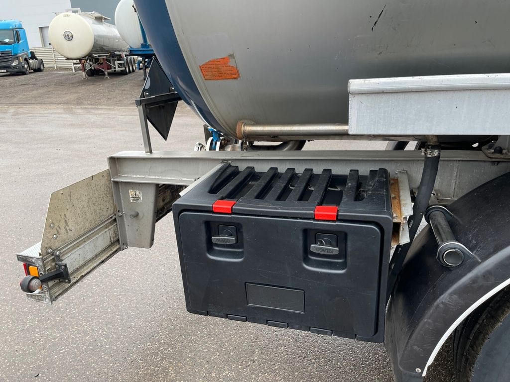 Magyar ADR 7 units - Cisternový návěs: obrázek 5 Magyar ADR 7 units - Cisternový návěs: obrázek 5