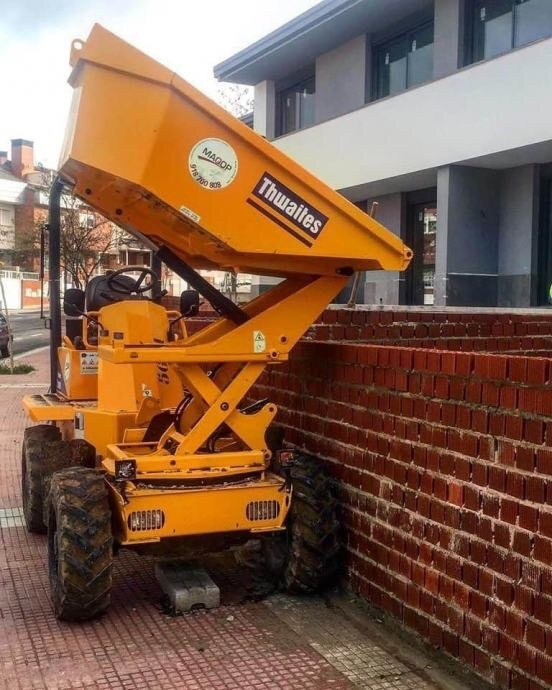 Thwaites DUMPERS 1 - 9 ton - Mini-sklápěčka: obrázek 3 Thwaites DUMPERS 1 - 9 ton - Mini-sklápěčka: obrázek 3