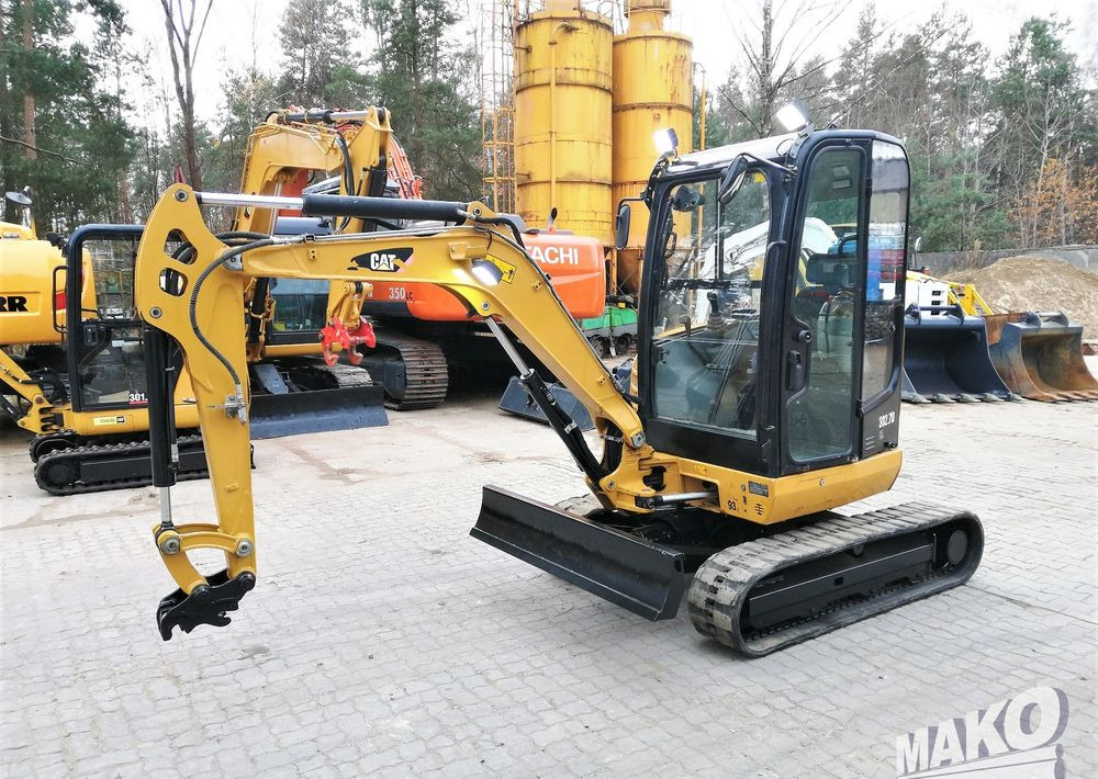 Caterpillar 302.7 D CR - Pásové rýpadlo: obrázek 1 Caterpillar 302.7 D CR - Pásové rýpadlo: obrázek 1