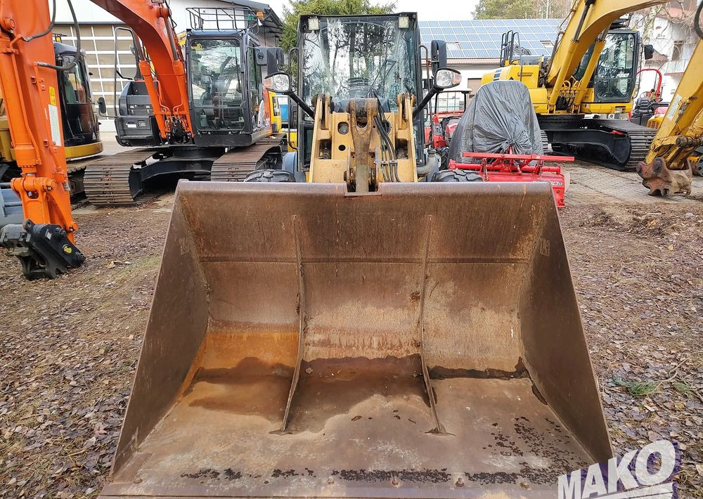 Caterpillar 906M - Kolový nakladač: obrázek 4 Caterpillar 906M - Kolový nakladač: obrázek 4