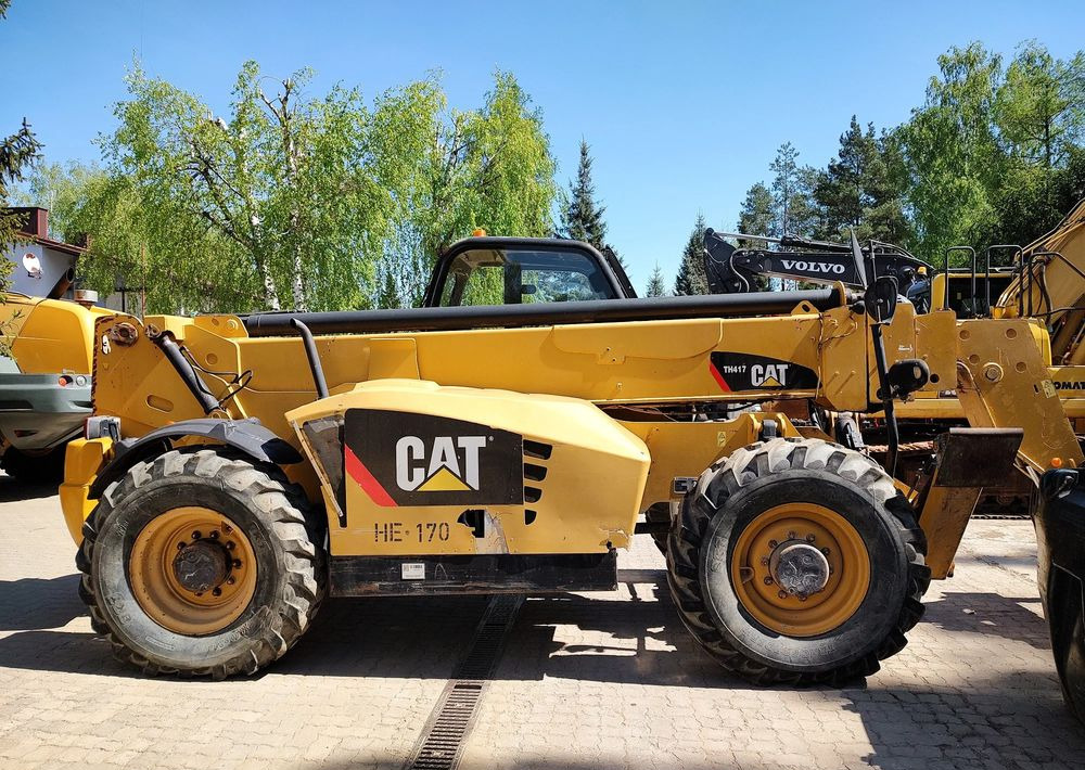 Caterpillar TH417 - Teleskopický manipulátor: obrázek 4 Caterpillar TH417 - Teleskopický manipulátor: obrázek 4