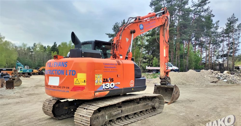 Hitachi ZX130 LCN-6 - Pásové rýpadlo: obrázek 4 Hitachi ZX130 LCN-6 - Pásové rýpadlo: obrázek 4
