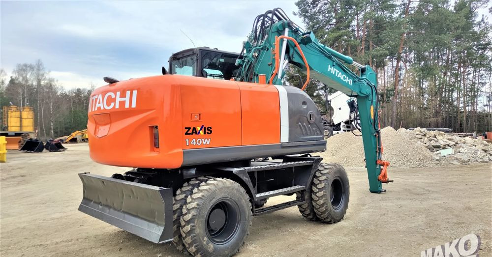 Hitachi ZX140W-3 - Kolesové rýpadlo: obrázek 4 Hitachi ZX140W-3 - Kolesové rýpadlo: obrázek 4