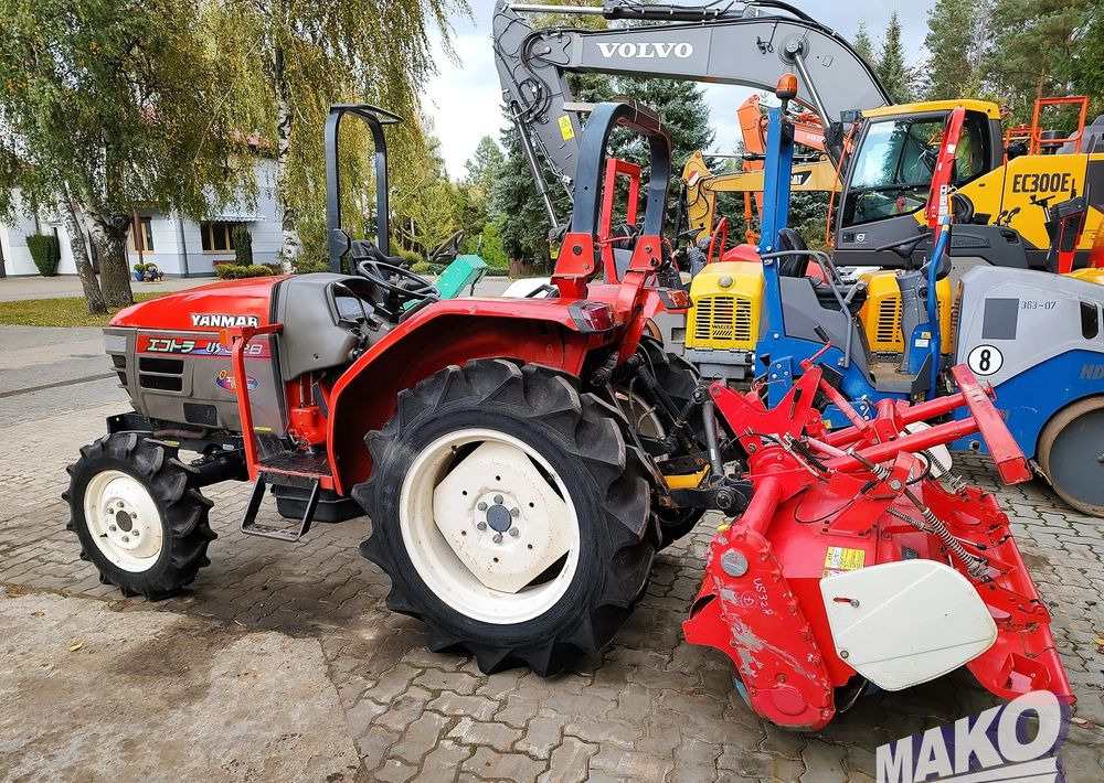 Yanmar US328 - Traktor: obrázek 2 Yanmar US328 - Traktor: obrázek 2