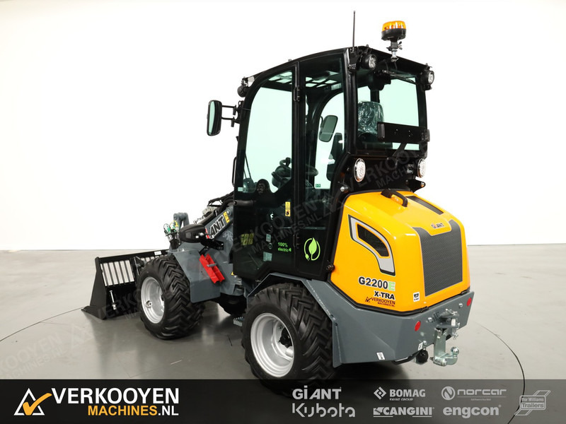 Giant G2200E X-tra (Cabine) - Kolový nakladač: obrázek 3 Giant G2200E X-tra (Cabine) - Kolový nakladač: obrázek 3