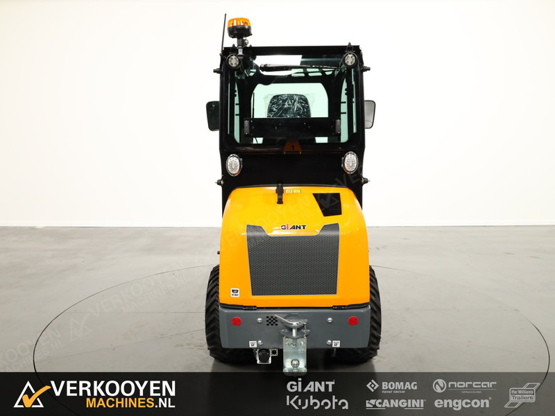 Giant G2200E X-tra (Cabine) - Kolový nakladač: obrázek 4 Giant G2200E X-tra (Cabine) - Kolový nakladač: obrázek 4