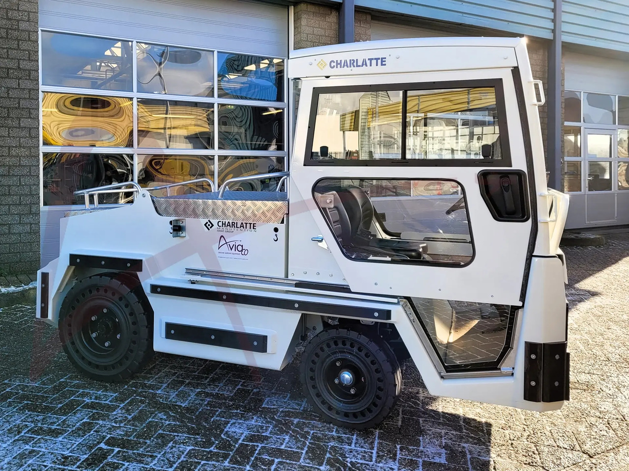 CHARLATTE T135 EVO - Tažný traktor pro zavazadla: obrázek 1 CHARLATTE T135 EVO - Tažný traktor pro zavazadla: obrázek 1