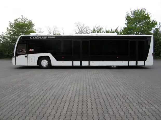 CONTRAC COBUS 2500 - Letištní autobus: obrázek 2 CONTRAC COBUS 2500 - Letištní autobus: obrázek 2