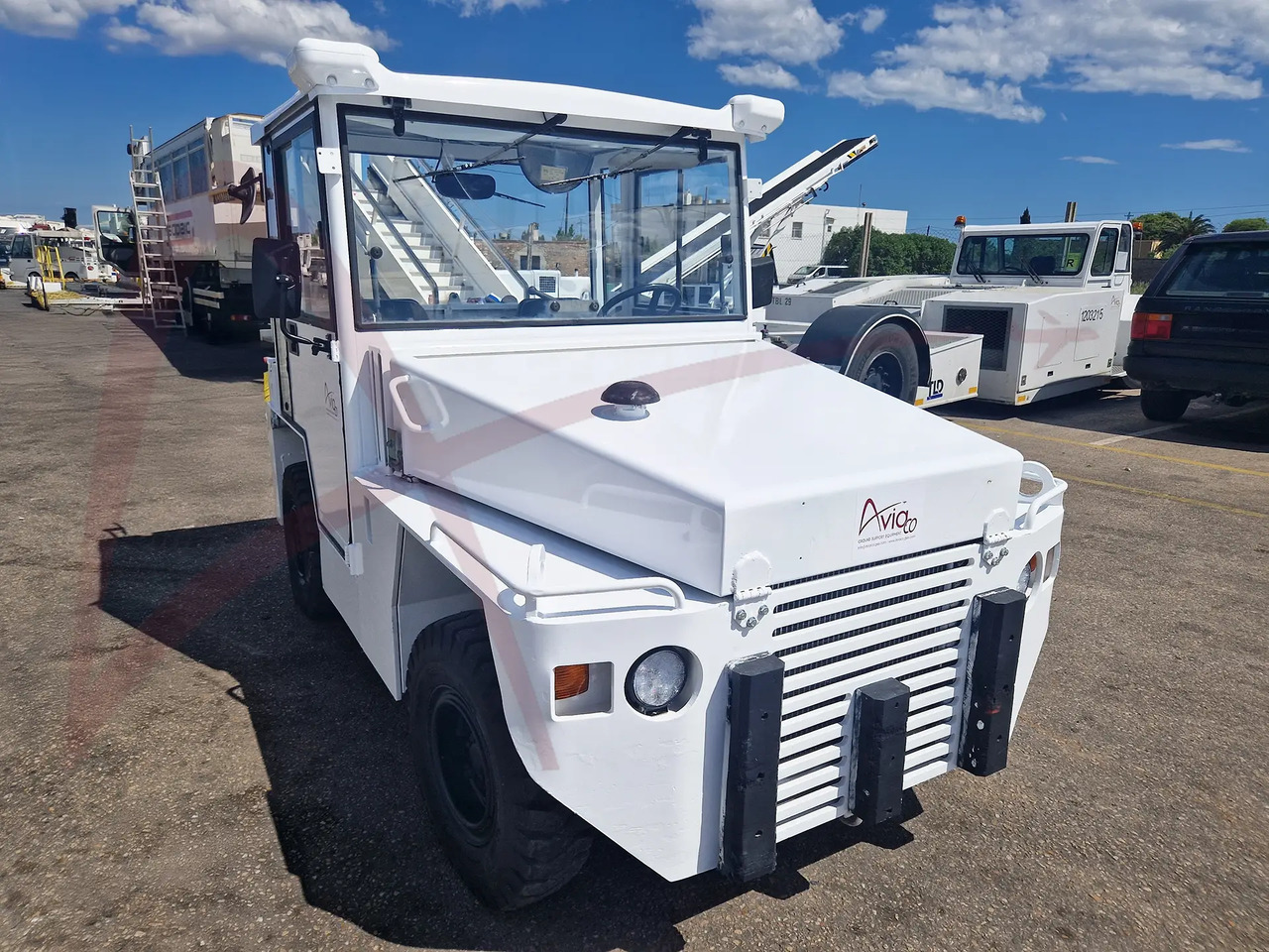 EINSA TA-5 - Tažný traktor pro zavazadla: obrázek 1 EINSA TA-5 - Tažný traktor pro zavazadla: obrázek 1
