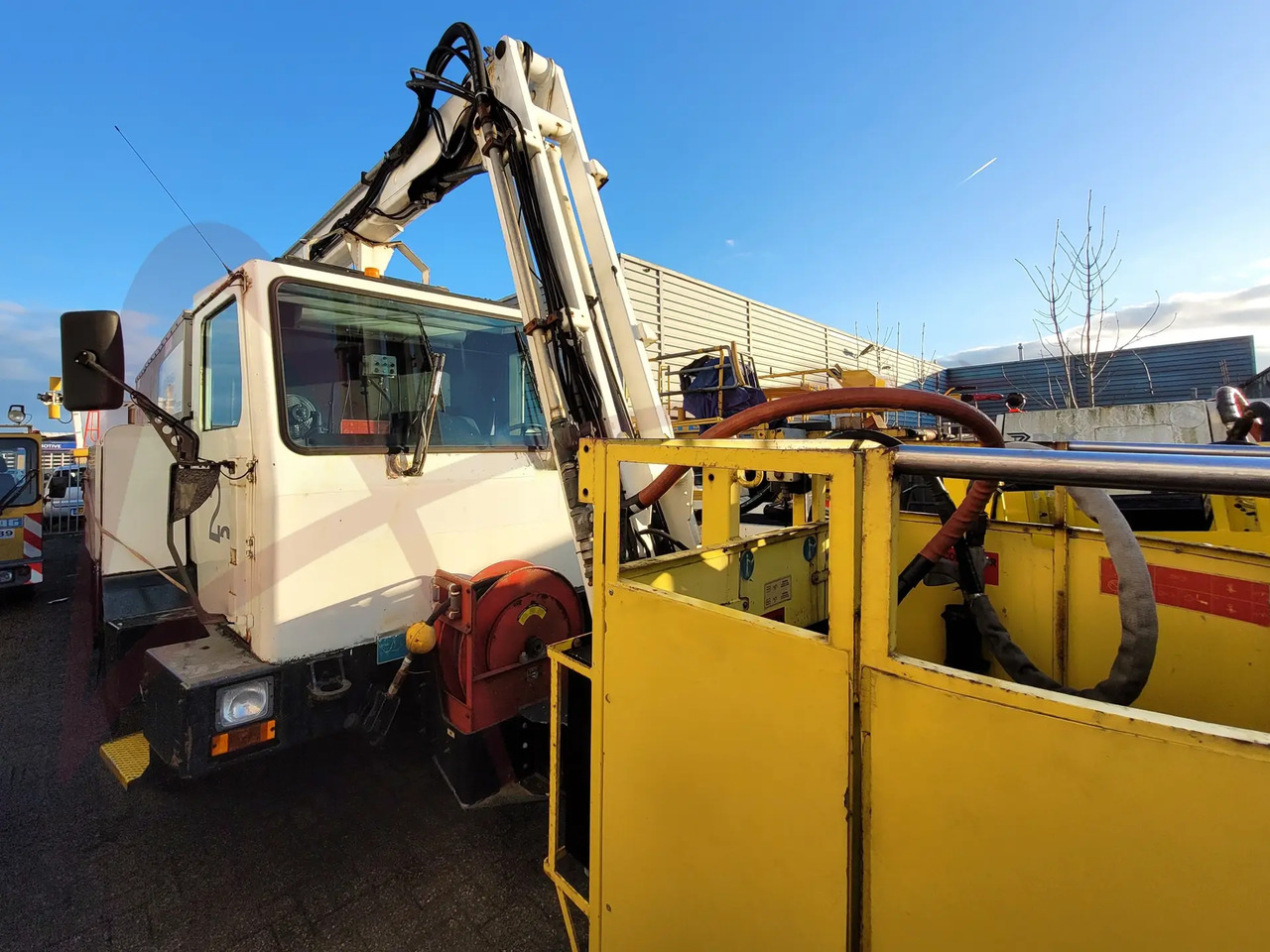 FMC TEMPEST 2 - Odmrazovací vůz: obrázek 2 FMC TEMPEST 2 - Odmrazovací vůz: obrázek 2