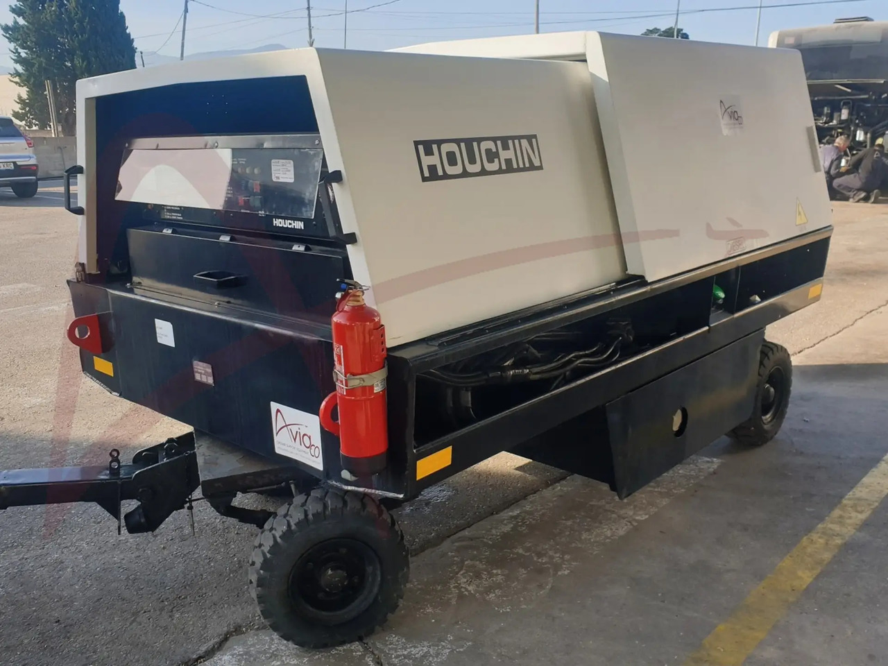 HOUCHIN D690 SV - Pozemní energetická jednotka: obrázek 5 HOUCHIN D690 SV - Pozemní energetická jednotka: obrázek 5