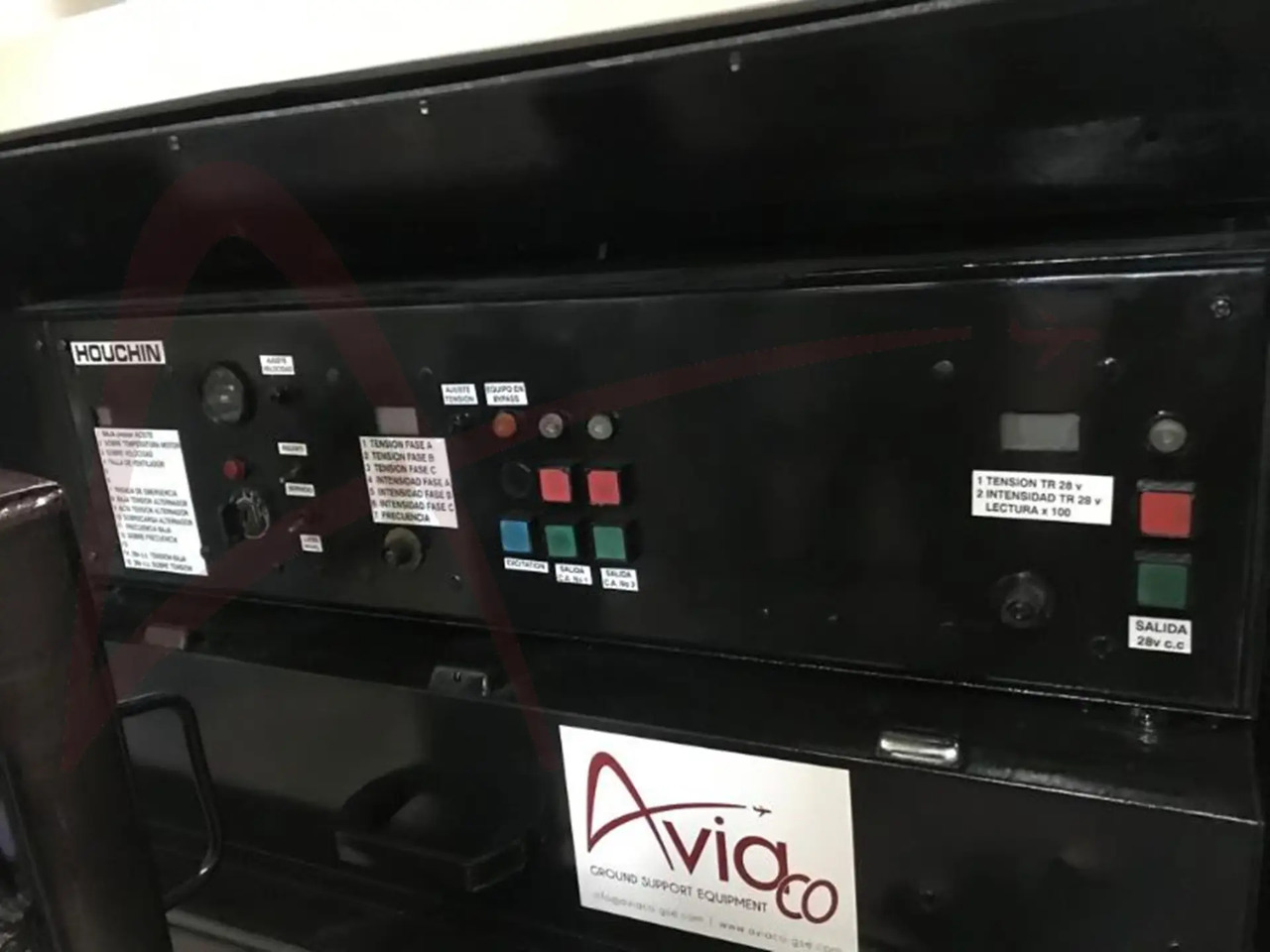 HOUCHIN D690DV - Pozemní energetická jednotka: obrázek 4 HOUCHIN D690DV - Pozemní energetická jednotka: obrázek 4