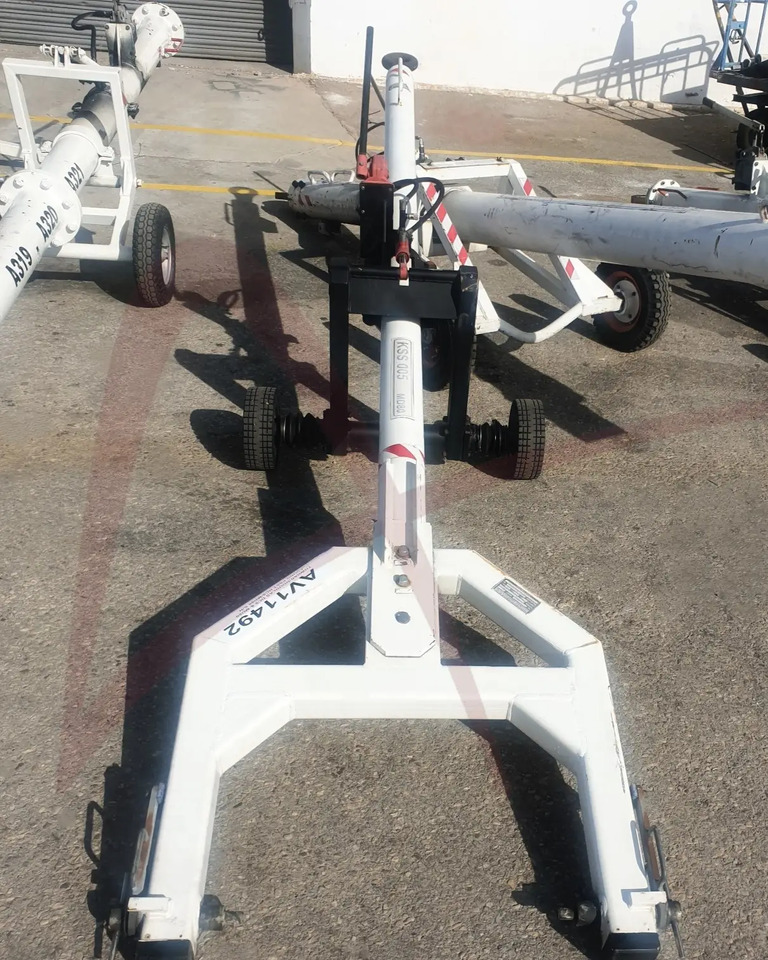 FLADUNG FSST MD80/DC9 - Pozemní vybavení letišť: obrázek 2 FLADUNG FSST MD80/DC9 - Pozemní vybavení letišť: obrázek 2