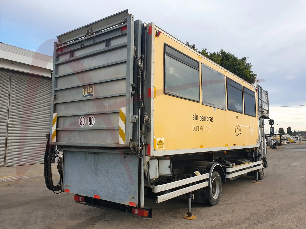 TLD CHTP GM-5,9 - Vozidlo ambulift: obrázek 4 TLD CHTP GM-5,9 - Vozidlo ambulift: obrázek 4