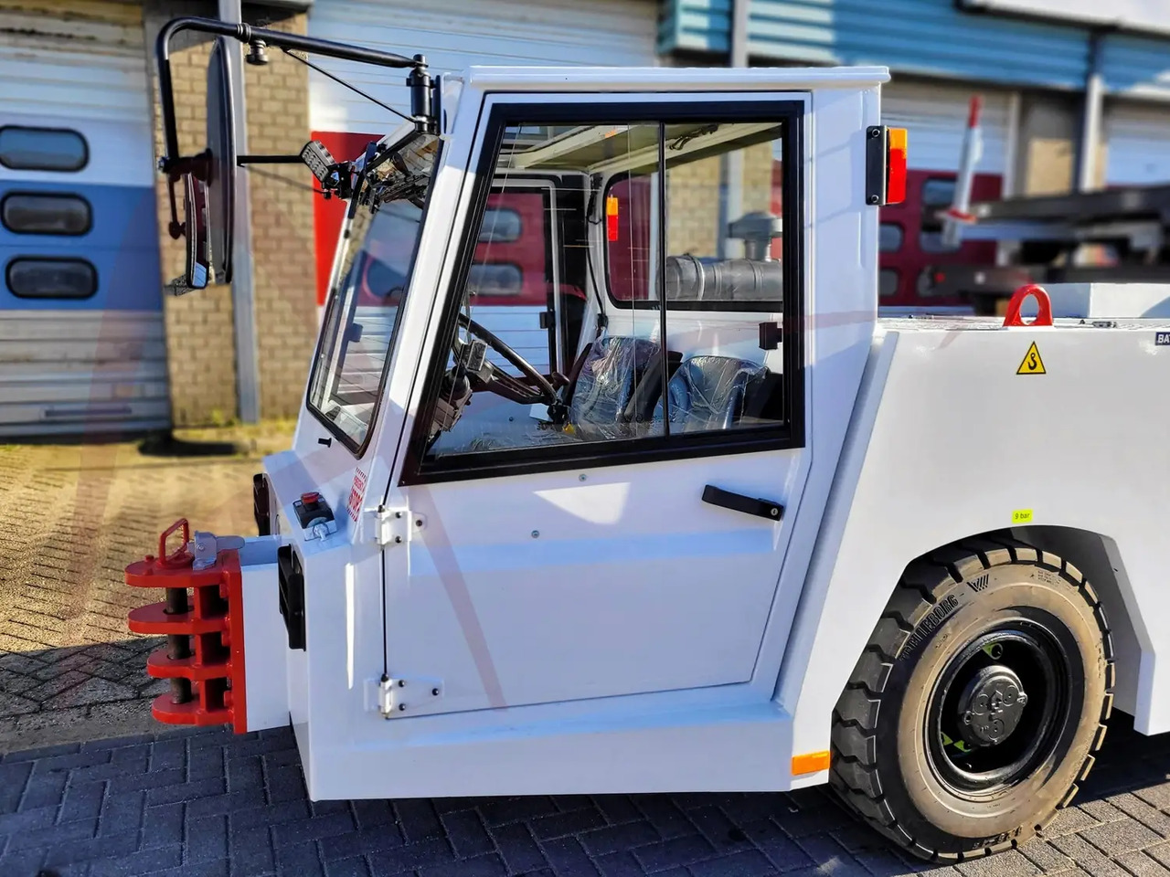 TLD TMX-100 - Tahač letadel: obrázek 3 TLD TMX-100 - Tahač letadel: obrázek 3