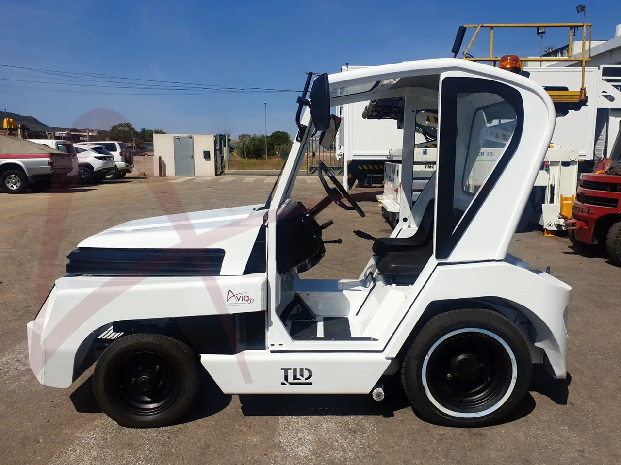 TLD TMX-20 - Tažný traktor pro zavazadla: obrázek 3 TLD TMX-20 - Tažný traktor pro zavazadla: obrázek 3