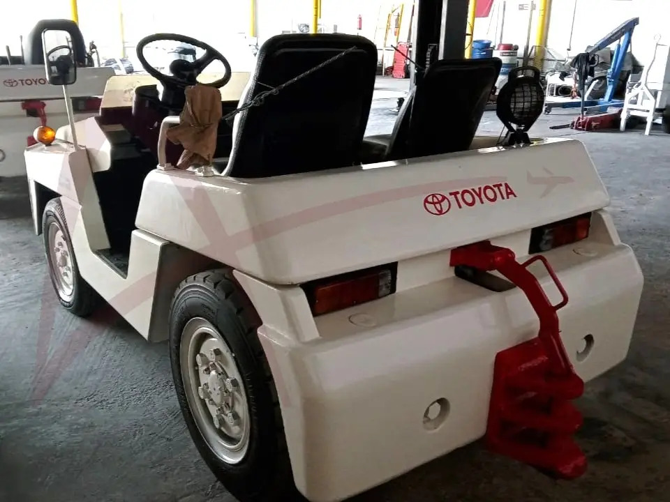 TOYOTA 02-2TD25 - Tažný traktor pro zavazadla: obrázek 2 TOYOTA 02-2TD25 - Tažný traktor pro zavazadla: obrázek 2