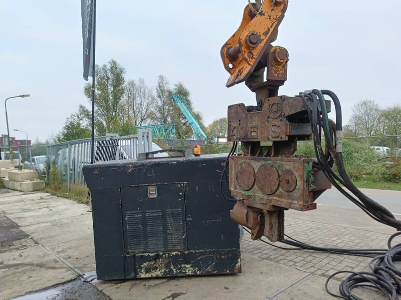 ICE 418s 70 pile driver powerpack hydraulische hei - Samojízdné beranidlo: obrázek 2 ICE 418s 70 pile driver powerpack hydraulische hei - Samojízdné beranidlo: obrázek 2