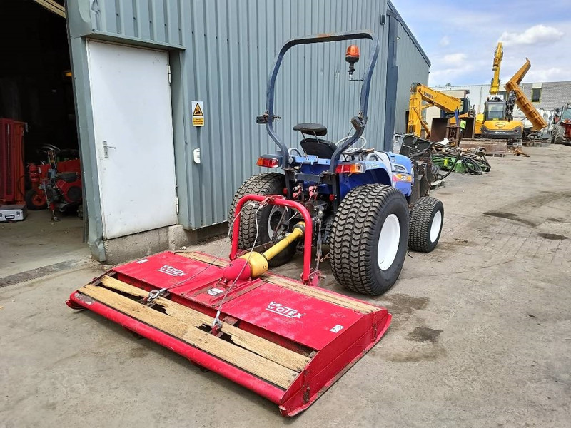 Iseki TG 5390 compacte tractor met maaier votex p12 4x4 - Malotraktor: obrázek 4 Iseki TG 5390 compacte tractor met maaier votex p12 4x4 - Malotraktor: obrázek 4