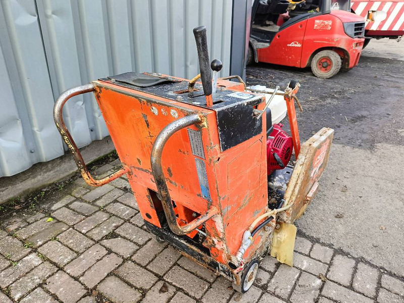 Technika pro ukládaní asfaltu Norton CSB1 clipper zaag betonzaag machine 1994: obrázek 6