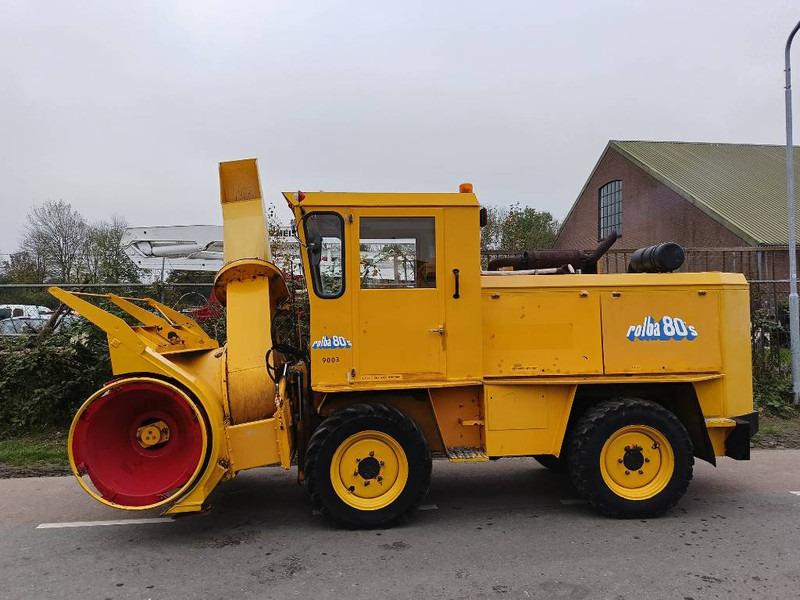 Rolba R400f sneeuwschuiver snow blaster schnee - Vozidlo pro zimní údržbu: obrázek 2 Rolba R400f sneeuwschuiver snow blaster schnee - Vozidlo pro zimní údržbu: obrázek 2
