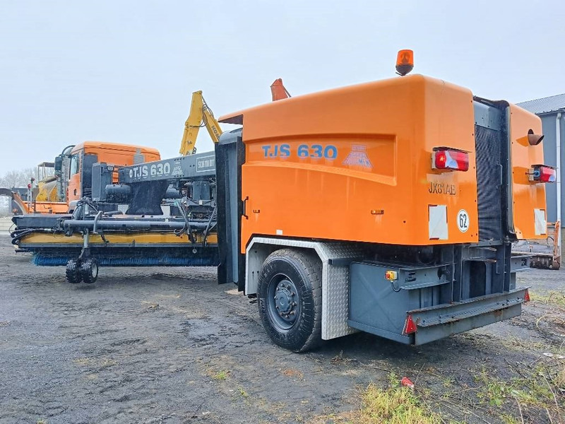 Schmidt TSJ630 man runway snow cleaning sneeuwschuif 2008 - Sněžný pluh pro Zemědělská technika: obrázek 4 Schmidt TSJ630 man runway snow cleaning sneeuwschuif 2008 - Sněžný pluh pro Zemědělská technika: obrázek 4