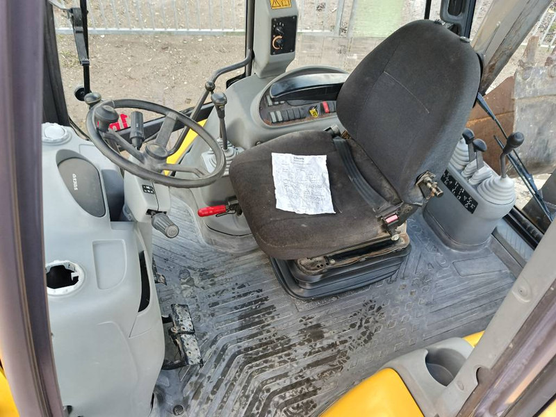 Rýpadlo-nakladač Volvo BL 61 + graaflaad combinatie backhoe loader lader: obrázek 16