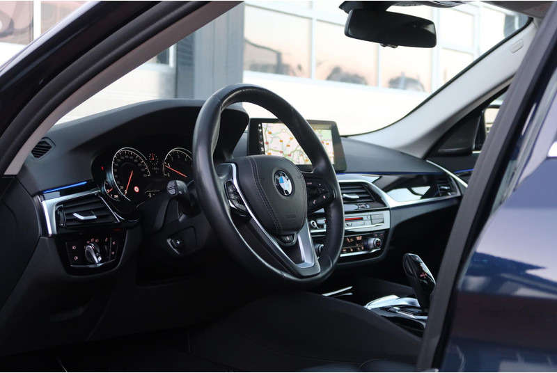 BMW 5 Serie 520i High Executive SCHUIFDAK/ NAPPA-LEDER/ ACC/ HEAD-UP/ H&K / ETC. - Sedan: obrázek 2 BMW 5 Serie 520i High Executive SCHUIFDAK/ NAPPA-LEDER/ ACC/ HEAD-UP/ H&K / ETC. - Sedan: obrázek 2