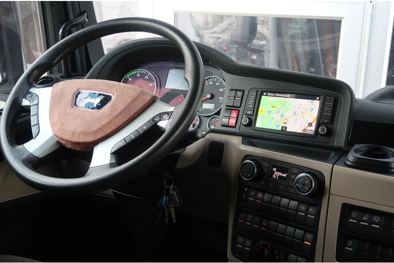 MAN TGX 26.580 6X2/4 RETARDER/ STEERED-PUSHER/ PTO/ ETC - Tahač: obrázek 5 MAN TGX 26.580 6X2/4 RETARDER/ STEERED-PUSHER/ PTO/ ETC - Tahač: obrázek 5