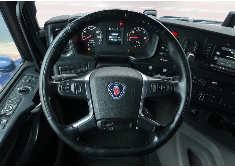Tahač Scania P500 6x2/ FULL AIR/ HYDRAULIC/ LEATHER/ 2.950 WB/ DIFF LOCK/ SLIDE DISH: obrázek 7