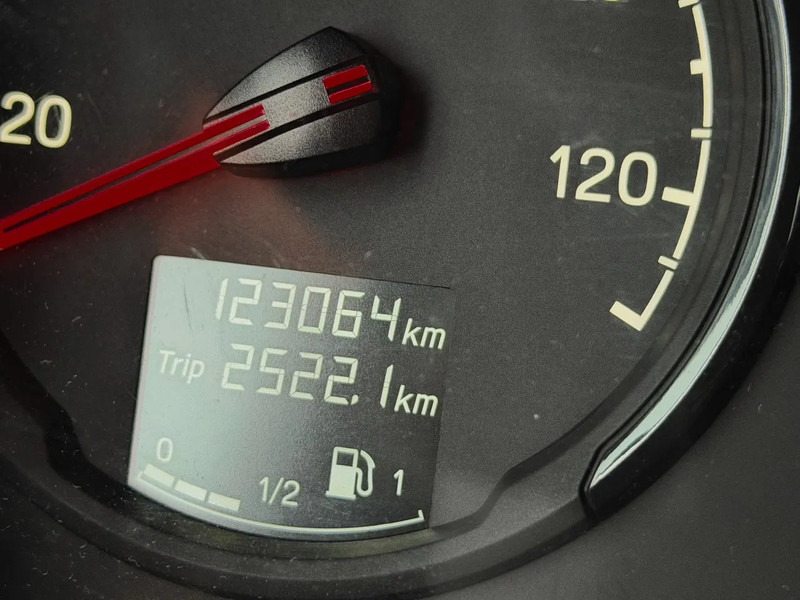 Tahač Scania P500 6x2/ FULL AIR/ HYDRAULIC/ LEATHER/ 2.950 WB/ DIFF LOCK/ SLIDE DISH: obrázek 19