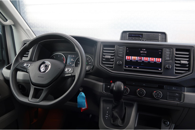 Volkswagen Crafter 50 2.0 TDI DL L3H2 3.5 T/ LED/ CAMERA/ NAVI/ CRUISE/ CLIMA/ DUBBEL LUCHT - Furgon: obrázek 5 Volkswagen Crafter 50 2.0 TDI DL L3H2 3.5 T/ LED/ CAMERA/ NAVI/ CRUISE/ CLIMA/ DUBBEL LUCHT - Furgon: obrázek 5