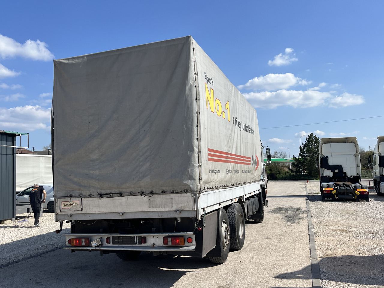 VOLVO F10 - Nákladní auto: obrázek 4 VOLVO F10 - Nákladní auto: obrázek 4