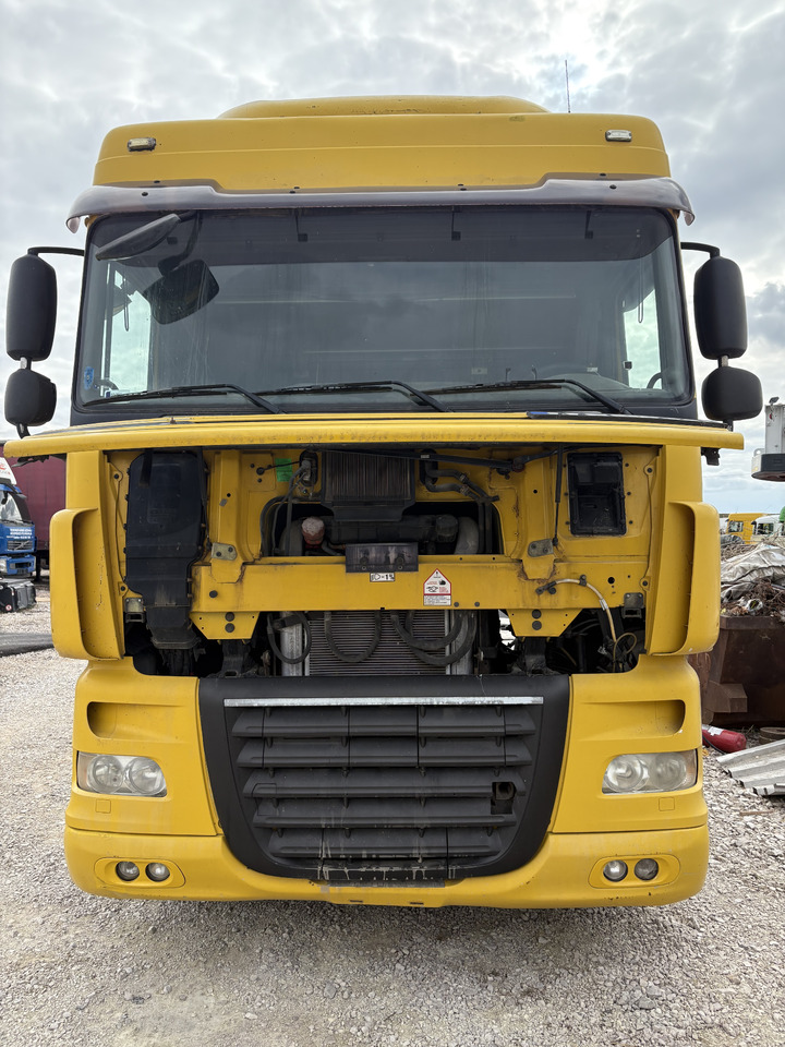 DAF Xf 105.410 EURO5 standard automatic 4x2 - Tahač: obrázek 4 DAF Xf 105.410 EURO5 standard automatic 4x2 - Tahač: obrázek 4