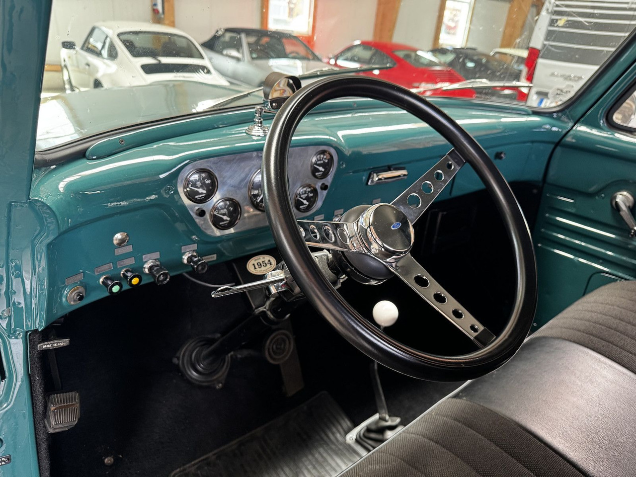 SUV Ford F 100 V8 PickUp Custom Cab Top!: obrázek 17