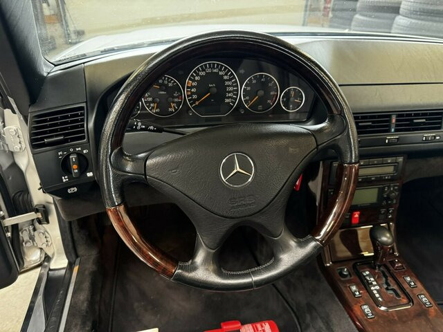 MERCEDES-BENZ SL 280 R 129 Mercedes-Scheckheft perfekt! - Kabriolet: obrázek 5 MERCEDES-BENZ SL 280 R 129 Mercedes-Scheckheft perfekt! - Kabriolet: obrázek 5