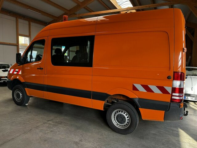 MERCEDES-BENZ Sprinter 316 CDI 4x4 Allrad 5-Sitzer... - Furgon, Dodávka s dvojitou kabinou: obrázek 3 MERCEDES-BENZ Sprinter 316 CDI 4x4 Allrad 5-Sitzer... - Furgon, Dodávka s dvojitou kabinou: obrázek 3