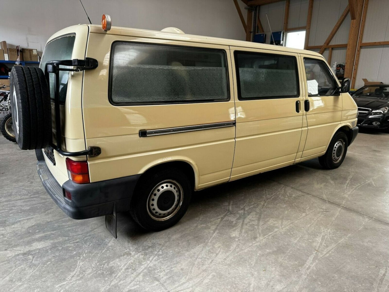 Volkswagen T4 2.5 TDI Syncro 4x4 lang 1. Hand! - Obytná dodávka: obrázek 5 Volkswagen T4 2.5 TDI Syncro 4x4 lang 1. Hand! - Obytná dodávka: obrázek 5