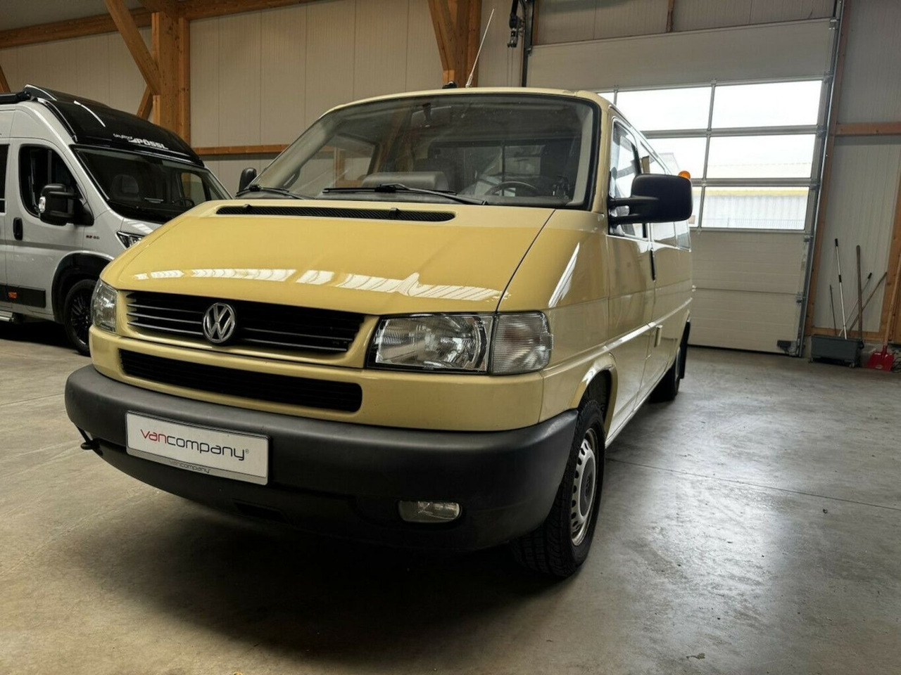 Volkswagen T4 2.5 TDI Syncro 4x4 lang 1. Hand! - Obytná dodávka: obrázek 1 Volkswagen T4 2.5 TDI Syncro 4x4 lang 1. Hand! - Obytná dodávka: obrázek 1