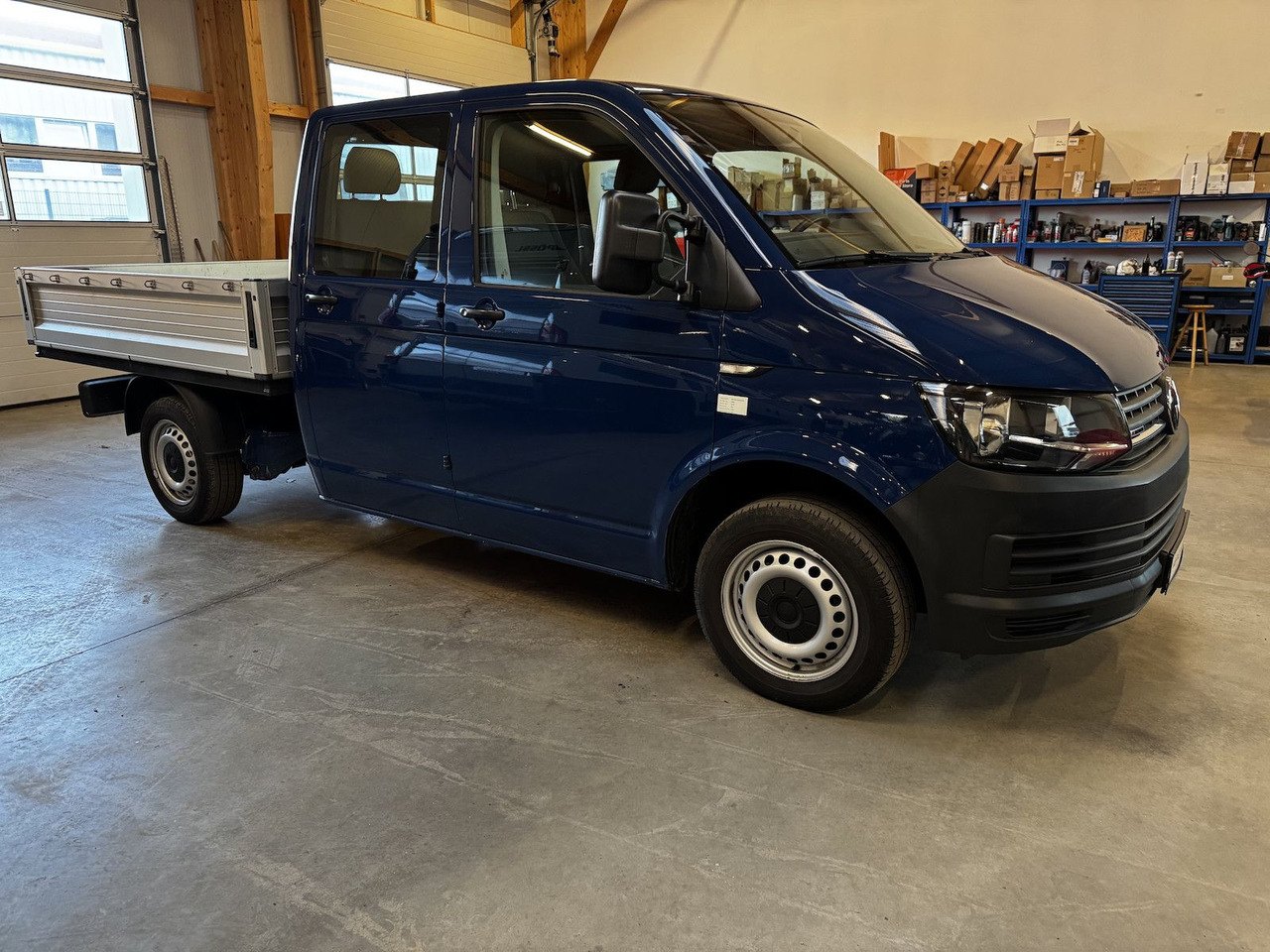 Volkswagen T6 Doka Pritsche 2.0 TDI 4Motion 4x4 indienblau - Dodávka valník: obrázek 4 Volkswagen T6 Doka Pritsche 2.0 TDI 4Motion 4x4 indienblau - Dodávka valník: obrázek 4
