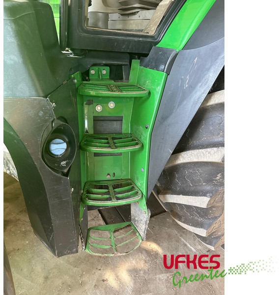 John Deere 6215 R - Traktor: obrázek 5 John Deere 6215 R - Traktor: obrázek 5