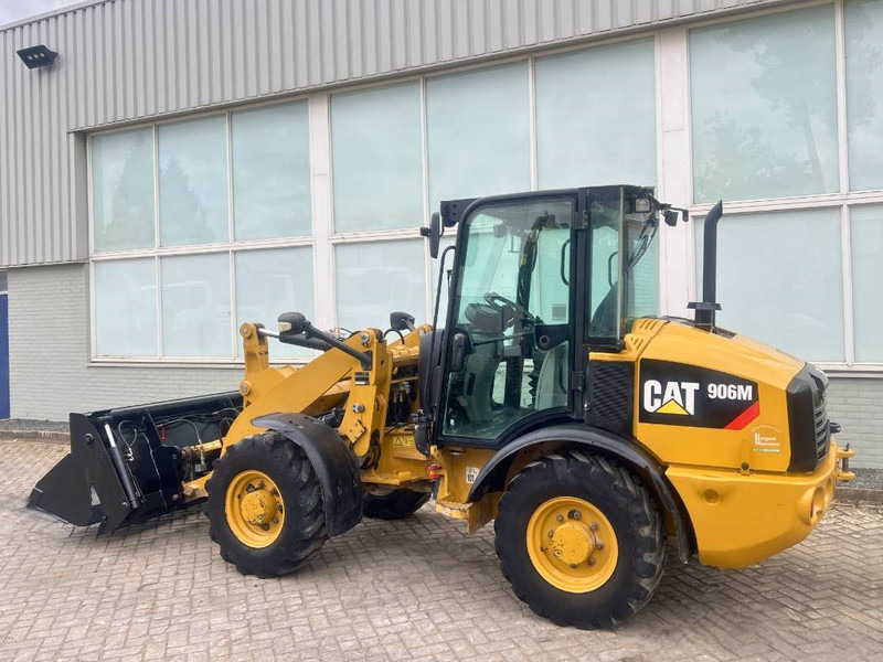 Cat 906 M     2016 - Kolový nakladač: obrázek 4 Cat 906 M     2016 - Kolový nakladač: obrázek 4