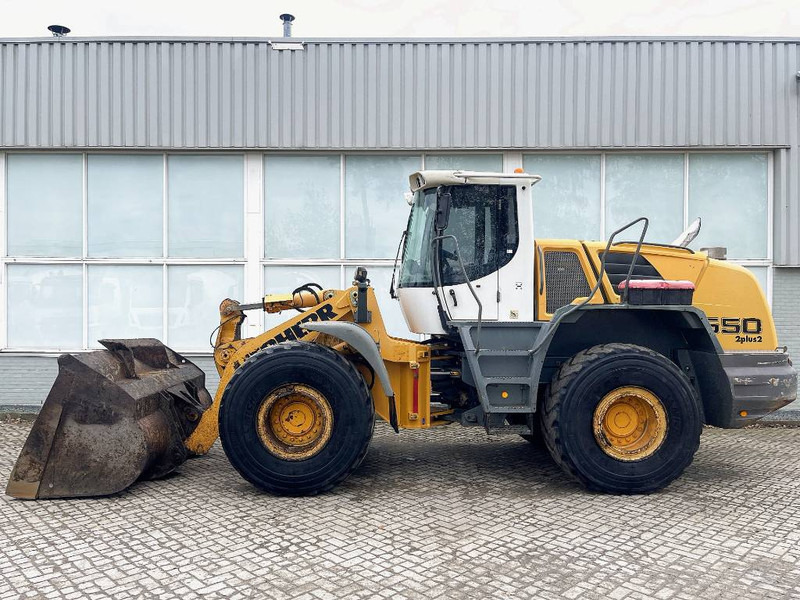 Liebherr L550 - Kolový nakladač: obrázek 3 Liebherr L550 - Kolový nakladač: obrázek 3