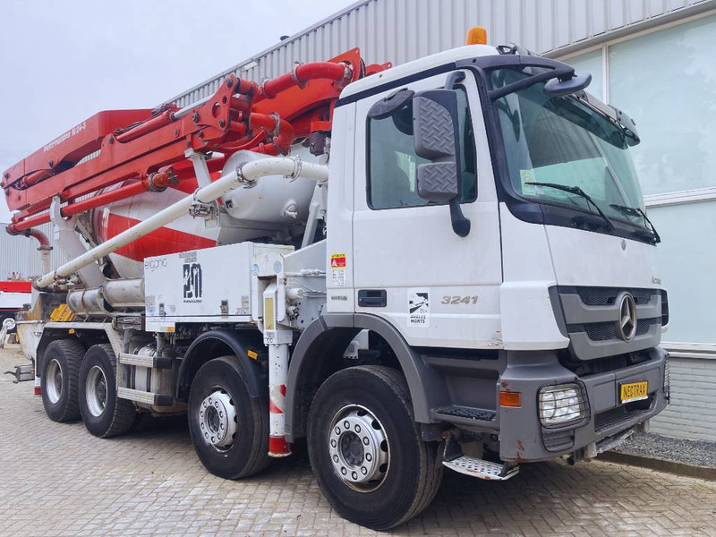 Mercedes-Benz Actros 3241 Putzmeister M24/3 2013 8X4 - Autodomíchávač: obrázek 2 Mercedes-Benz Actros 3241 Putzmeister M24/3 2013 8X4 - Autodomíchávač: obrázek 2