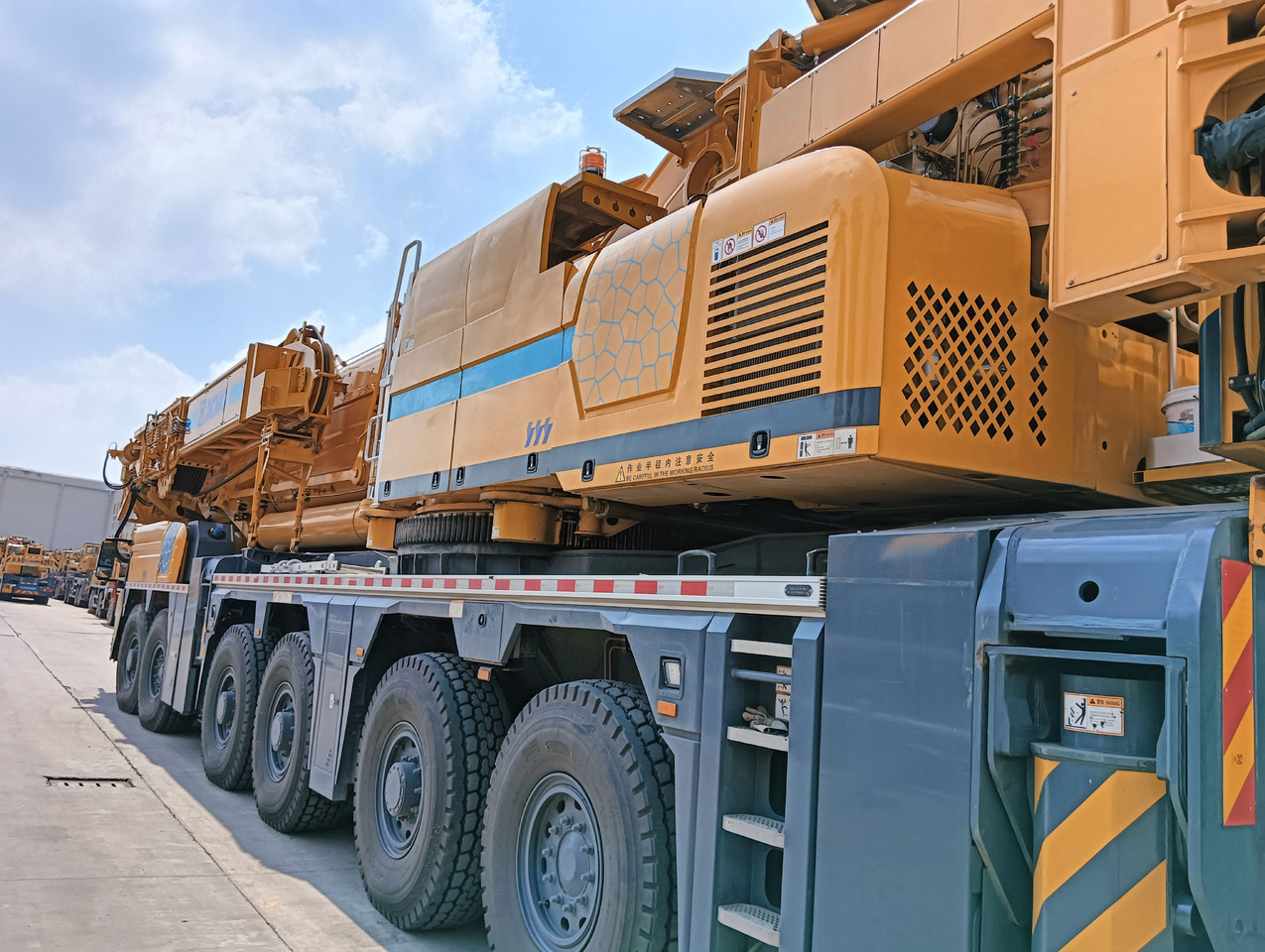 XCMG Manufacturer Second Hand Hydraulic Crane XCA600 600 Ton All Terrain Cranes Price - Univerzální autojeřáb: obrázek 5 XCMG Manufacturer Second Hand Hydraulic Crane XCA600 600 Ton All Terrain Cranes Price - Univerzální autojeřáb: obrázek 5